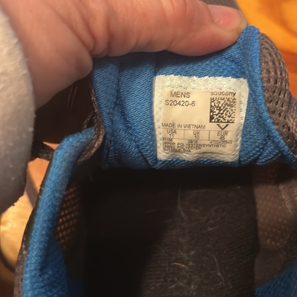 Saucony size 11 men’s great condition - Picture 4 of 6